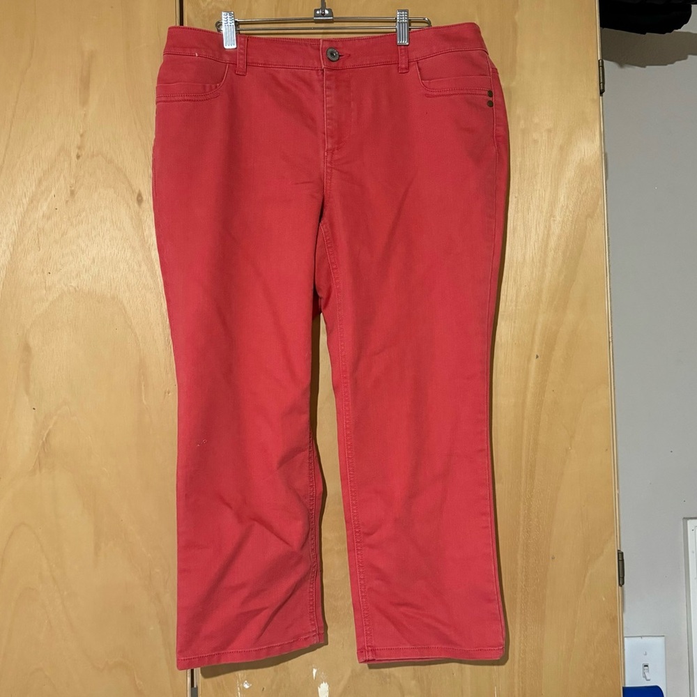 Chicos Platinum Denim Crop Jeans.